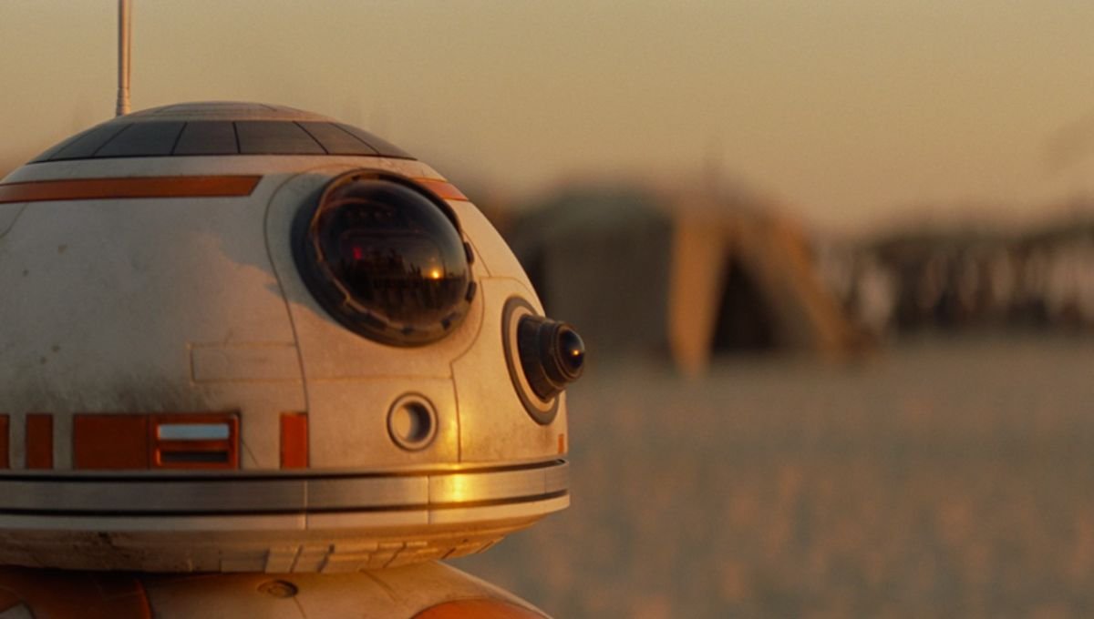 Star Wars: The Force Awakens: Heartwarmingly Nostalgic, But Too Familiar